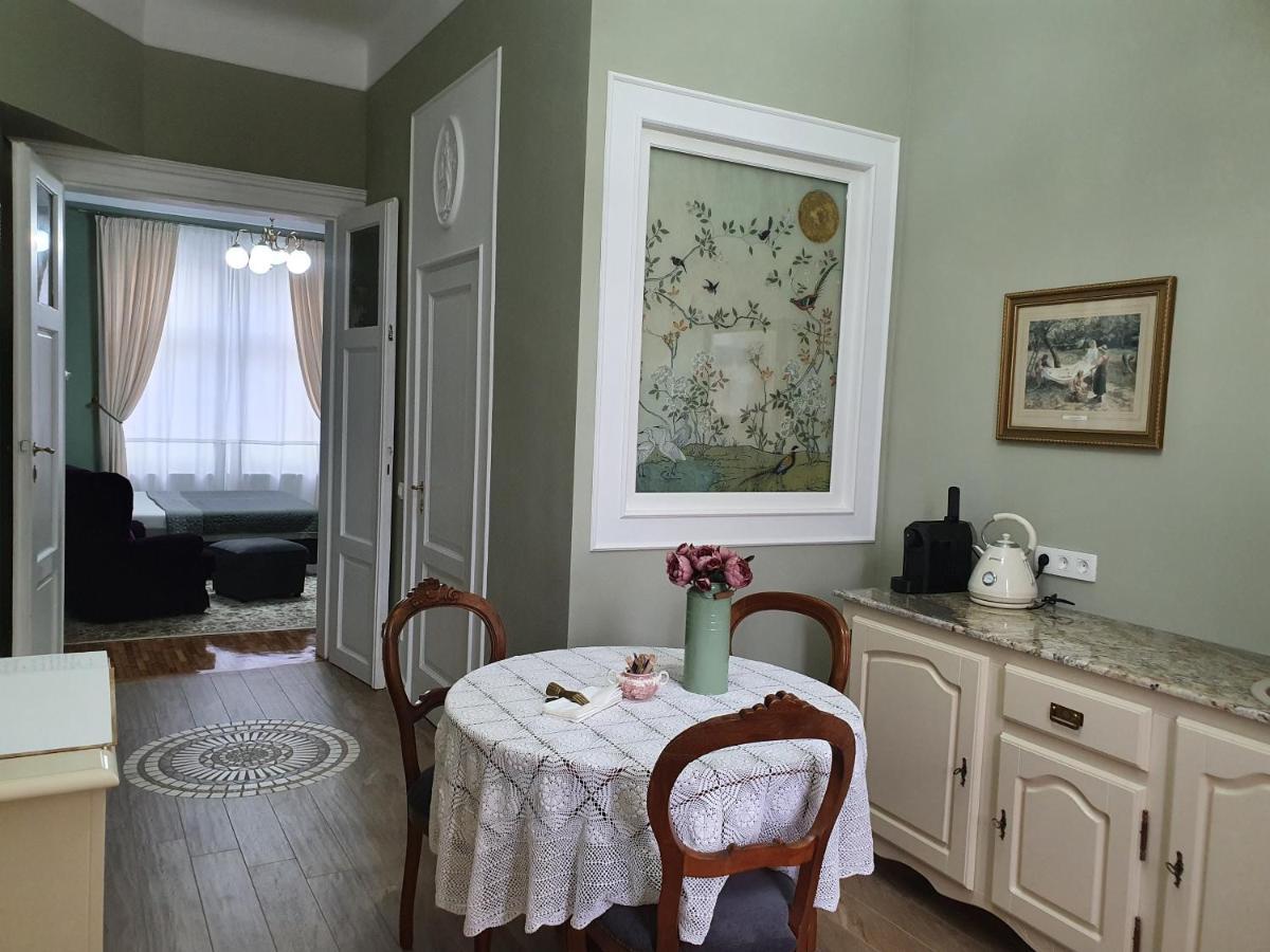 Elisabeth Apartment Орадя Экстерьер фото